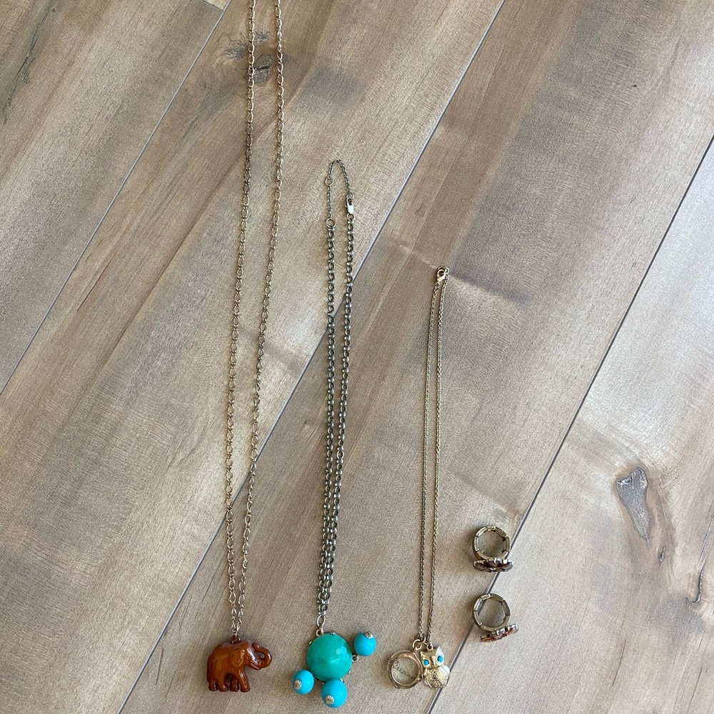 Women’s Necklace and flower rings